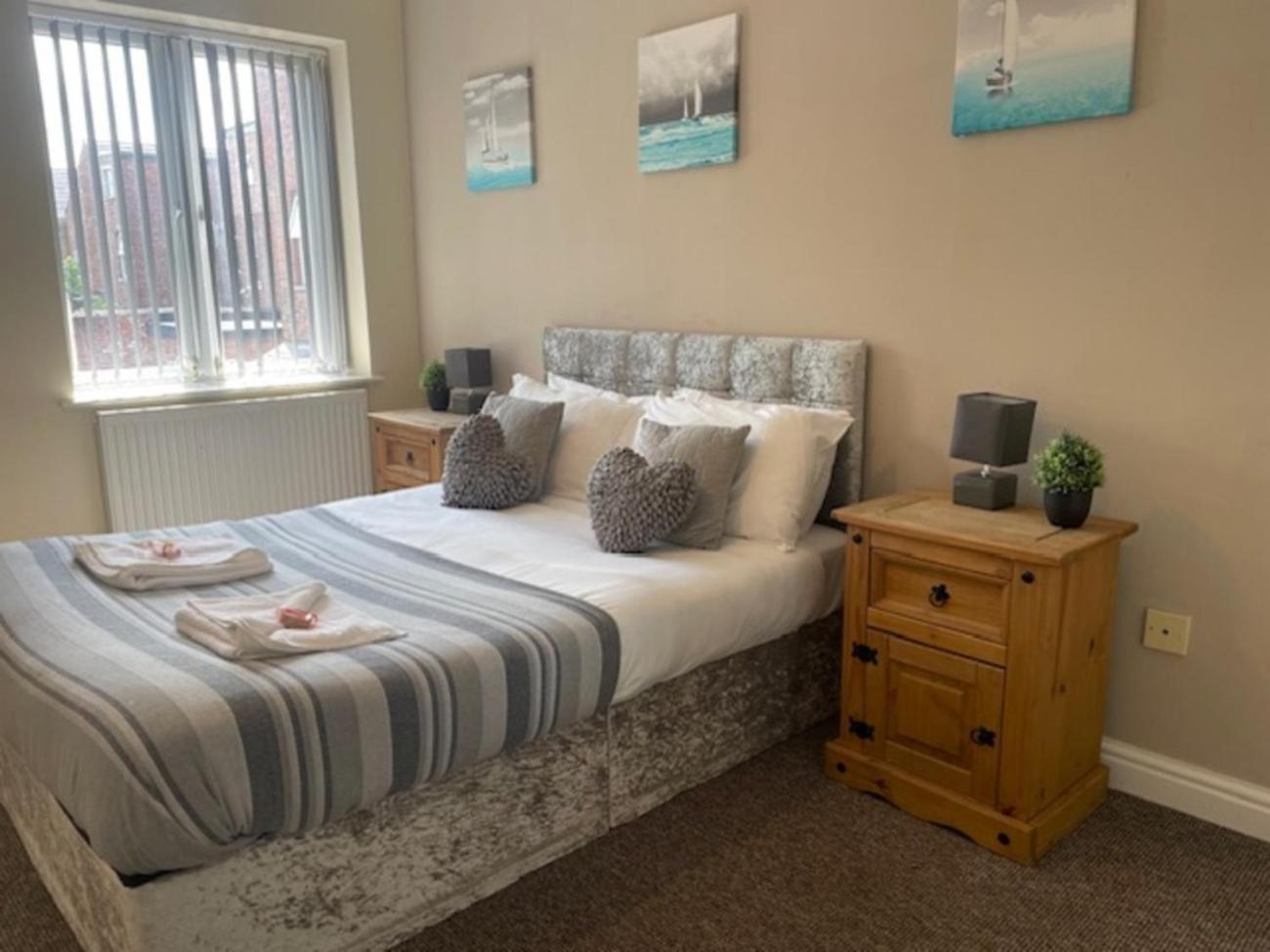 St Annes Apartment 4 - Sleeps 6 - Free Parking לית'ם סנט אנס מראה חיצוני תמונה